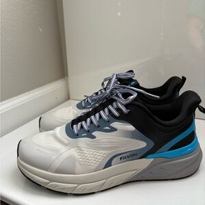 Men's 11W Shoes